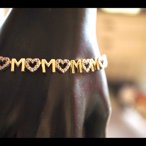 New Boxed MOM Bracelet 7.5" Christmas Gift, New Mom or Just Because! - Picture 11 of 15